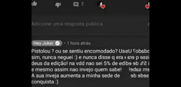  Ru6n safado colocando hey joker  pra mamar enquanto o esculacha ele no português